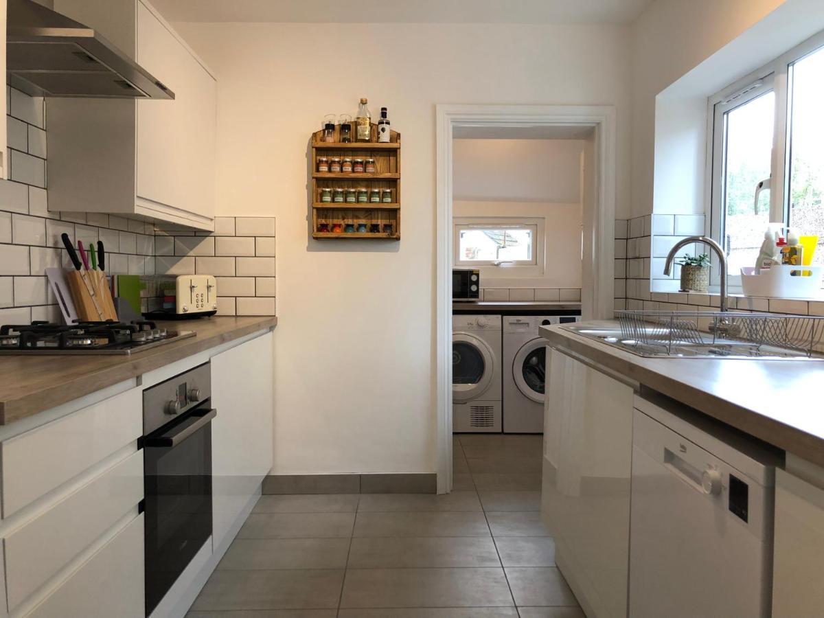 House With Parking, Short Stroll To Quay, Shops And Restaurants Villa Poole Exterior photo
